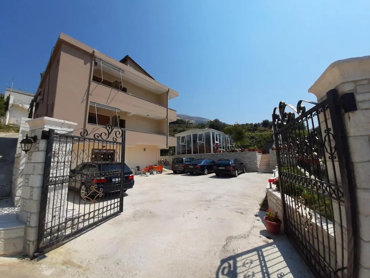 Voyage Villa Vlorë 3*,